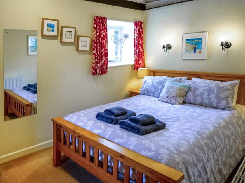 Comfortable double bedroom | The Shippon - Mennabroom Farm Cottages, Warleggan, near Bodmin