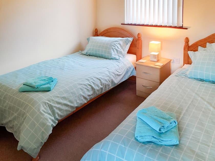 Twin bedroom | Eilean Beag, Corpach, near Fort William