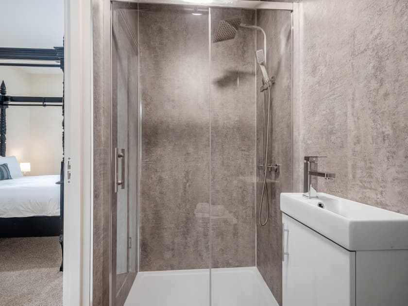 Bathroom | The Coo Shed - Home Farm, Dunragit, near Stranraer