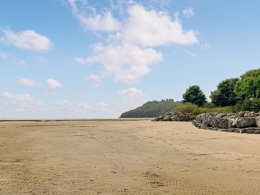 Surrounding area | Beachside, Llansteffan