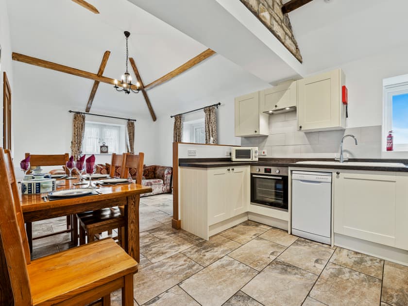 Kitchen/diner | The Barn - Midknowle Farm Cottages, South Barrow, near Yeovil