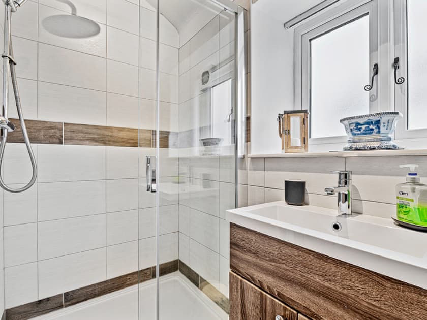 Bathroom | The Barn - Midknowle Farm Cottages, South Barrow, near Yeovil