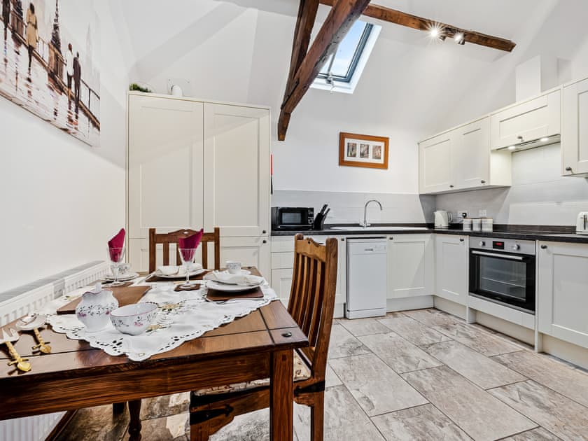 Dining Area | The Snug - Midknowle Farm Cottages, South Barrow, near Yeovil 
