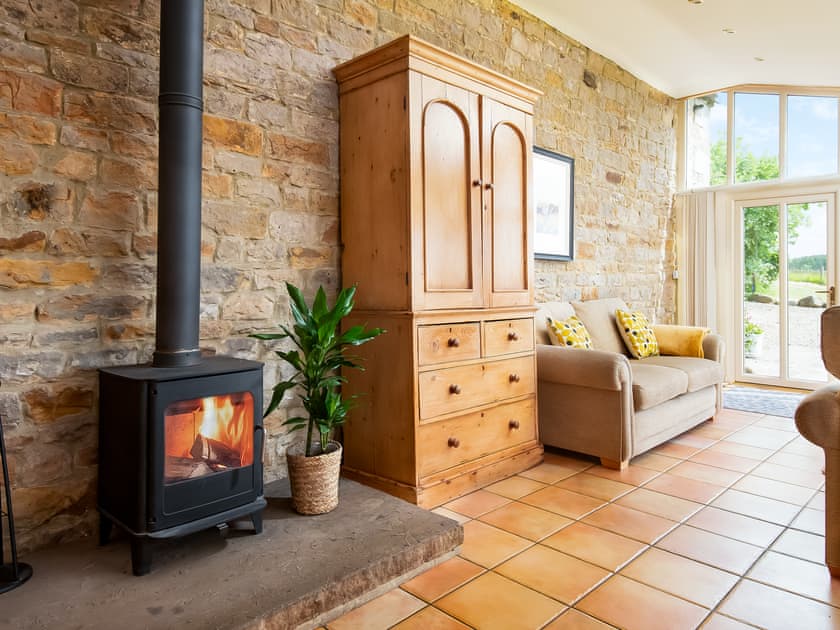 Charming living/ dining room | Grindon Cartshed, Grindon near Haydon Bridge