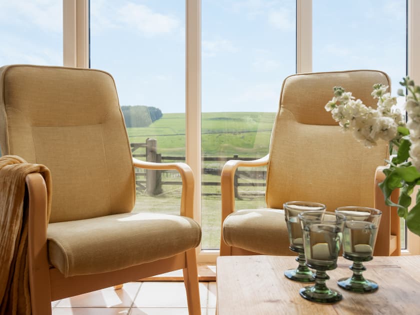 Charming living/ dining room | Grindon Cartshed, Grindon near Haydon Bridge