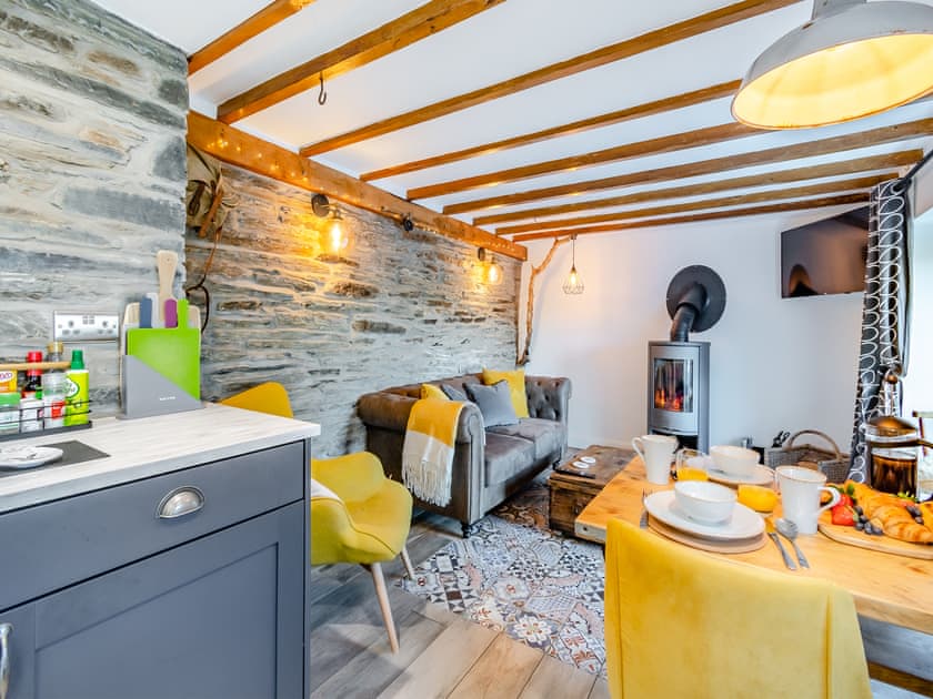 Open plan living space | Ty Rhiw, Cilgerran