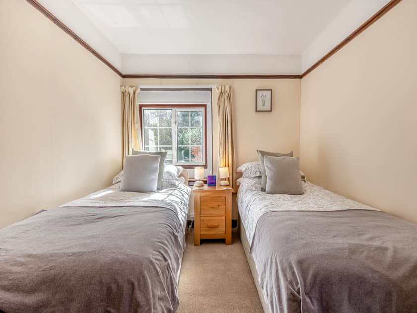 Twin bedroom | Little Meadow, Hexworthy, near Yelverton