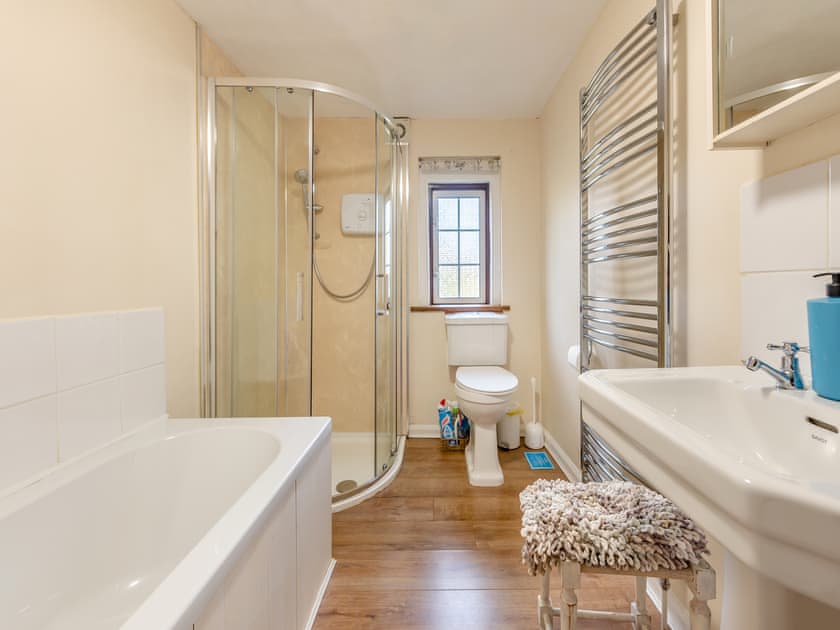 Bathroom | Little Meadow, Hexworthy, near Yelverton