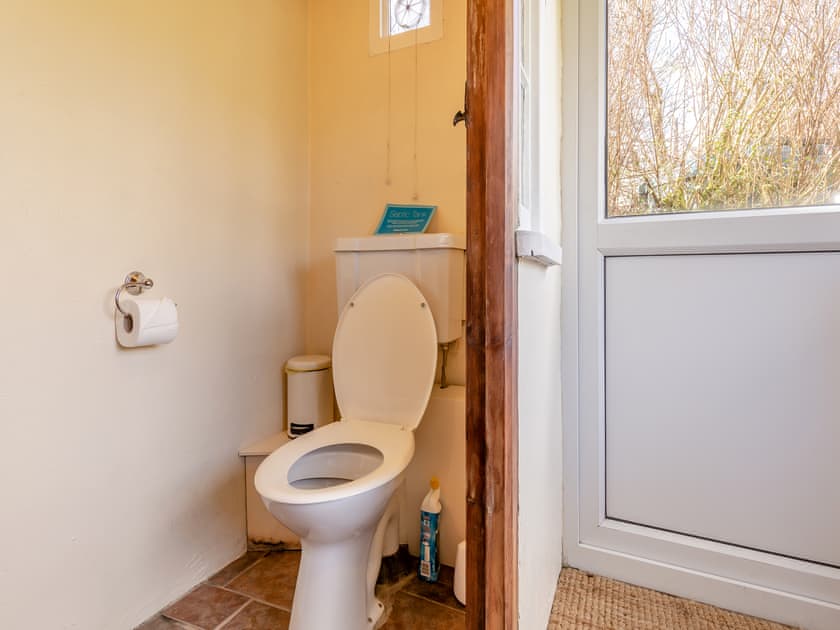Bathroom | Little Meadow, Hexworthy, near Yelverton