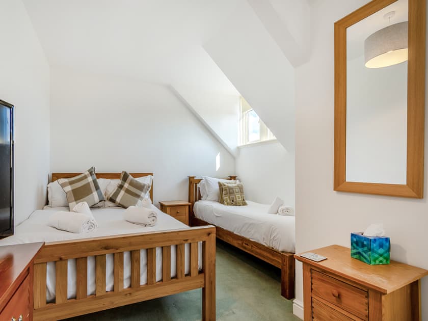 Twin bedroom | Heatherdene, Goathland, near Whitby