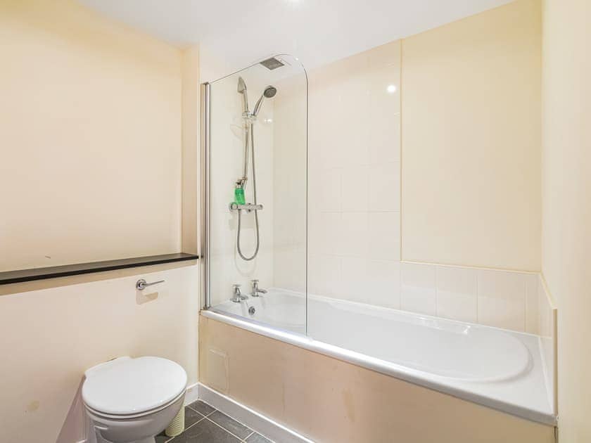 Bathroom | Abbey Church 20 - Highland Club, Fort Augustus