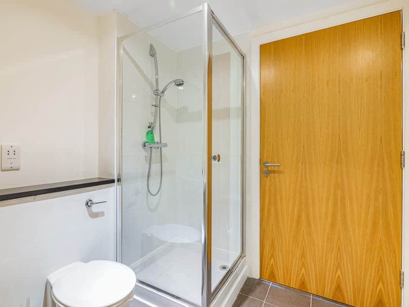 Bathroom | Abbey Church 20 - Highland Club, Fort Augustus