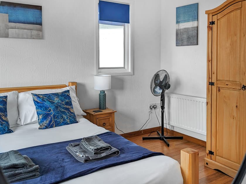 Double bedroom | River View - Norfolk Holiday Lodges, Brundall