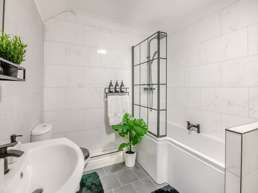 Bathroom | Stella’s Retreat, Guisborough