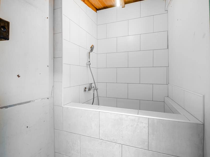 Dog shower | Stella’s Retreat, Guisborough