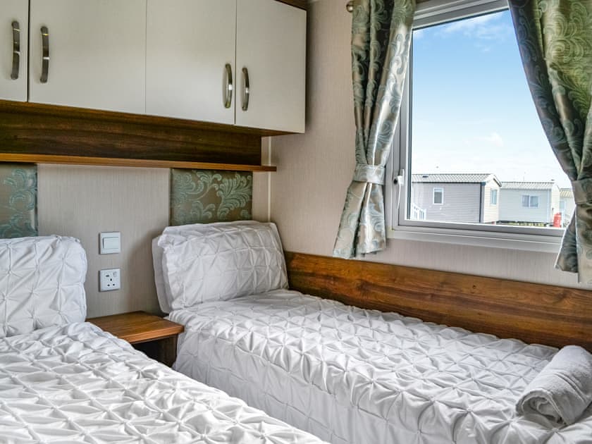 Twin bedroom | Sea View 59 - Bonnie Escapes, Southerness