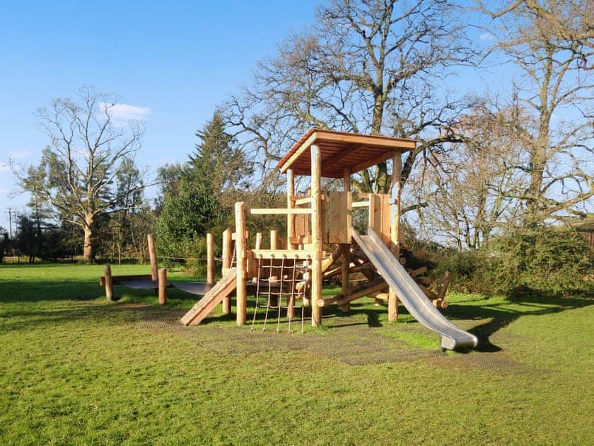 Surrounding area | The Coach House at Waterperry Gardens, Waterperry
