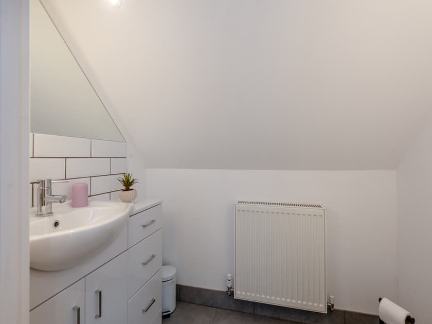 Bathroom | The Laurels, Goodwick