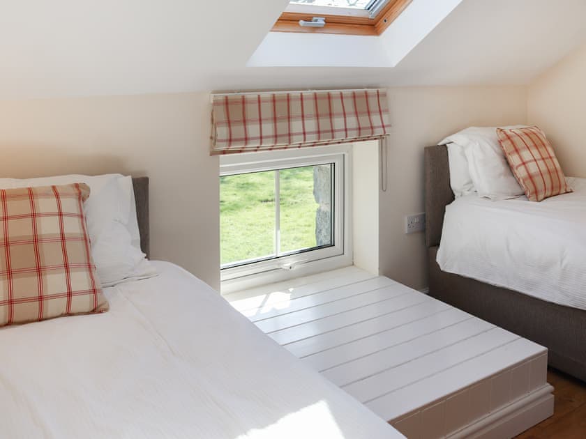 Twin bedroom | Bwthyn Glanllyn, Bala
