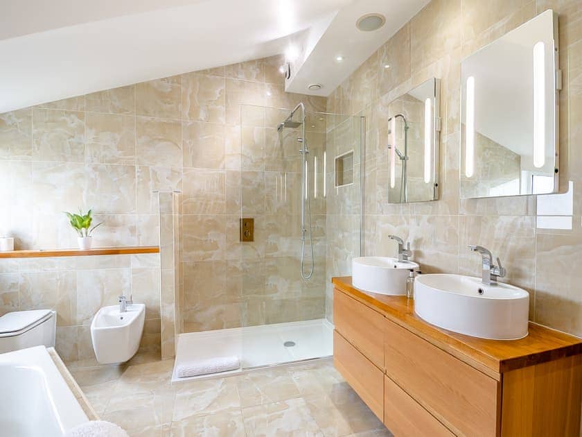 Bathroom | Bide-A-Wee, Wroxham