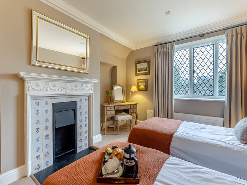 Characterful twin bedroom | Prince Arthur & Catherine - Ludlow Castle, Ludlow
