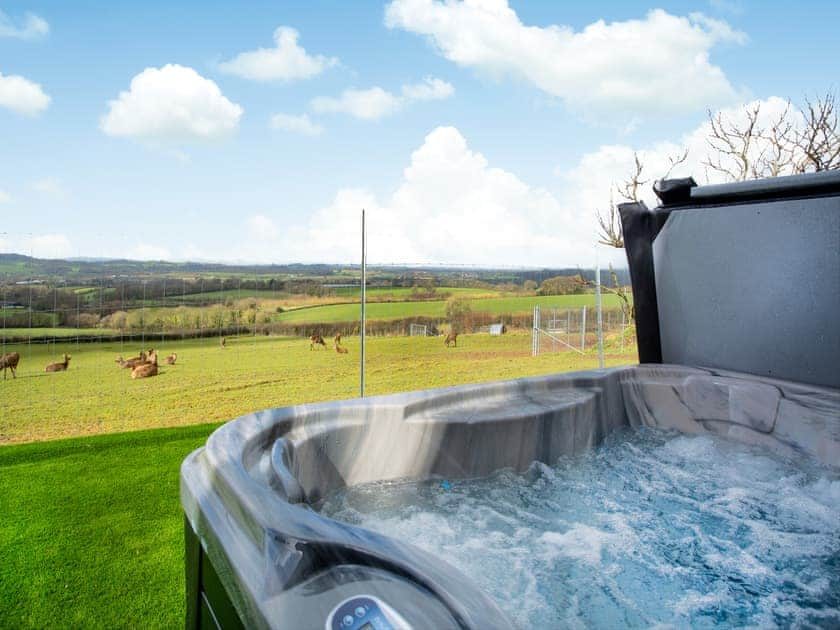 Jacuzzi | Deer View, Ottery St Mary