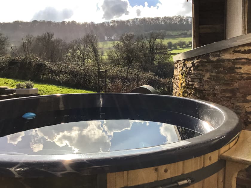 Hot tub | The Retreat, Longhope, near Gloucester