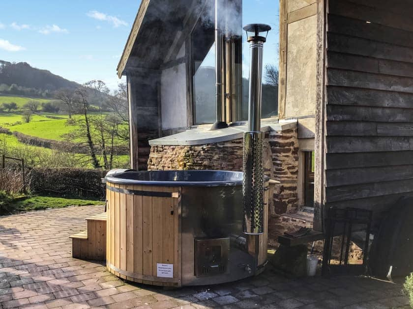 Hot tub | The Retreat, Longhope, near Gloucester