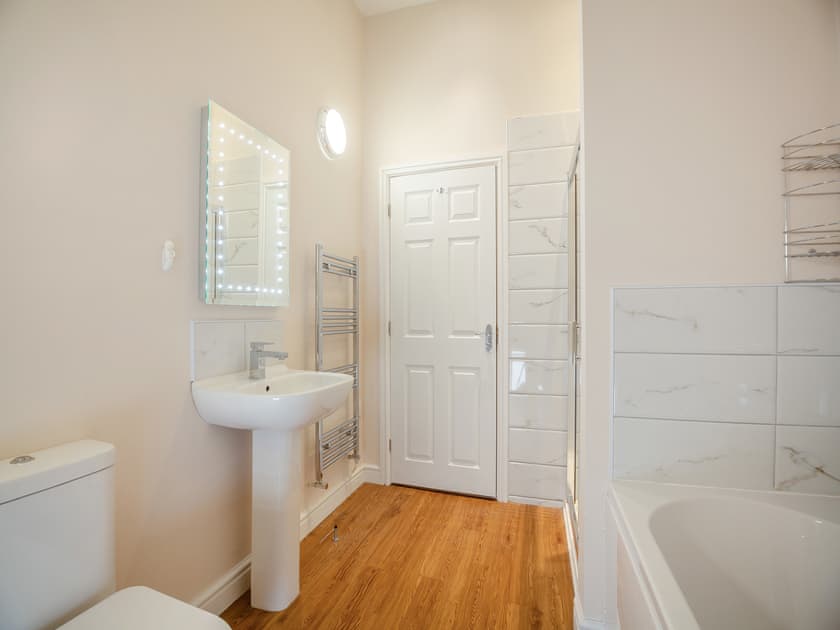 Bathroom | Mews Cottage, Abergele