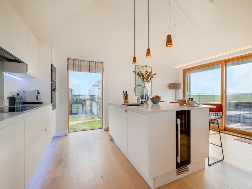 Open plan living space | 3 Karn Havos, Mawgan Porth