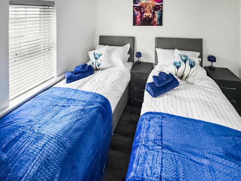 Twin bedroom | Orchard House - Skiddaw View Farm Cottages, Cockermouth