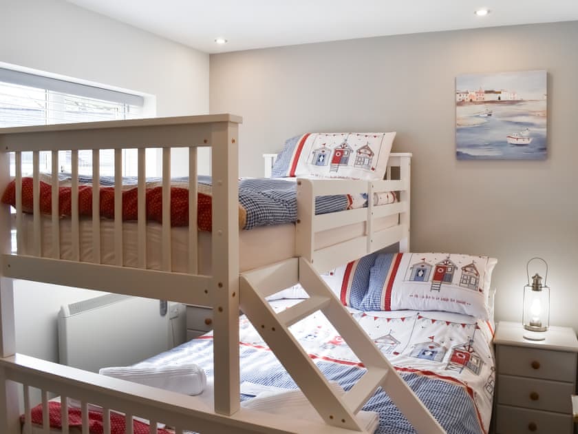 Bunk bedroom | 15 Pebble Cottage, Camelford