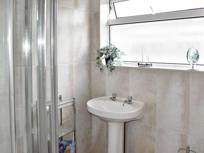 Bathroom | Overbeach, Yaverland, near Sandown