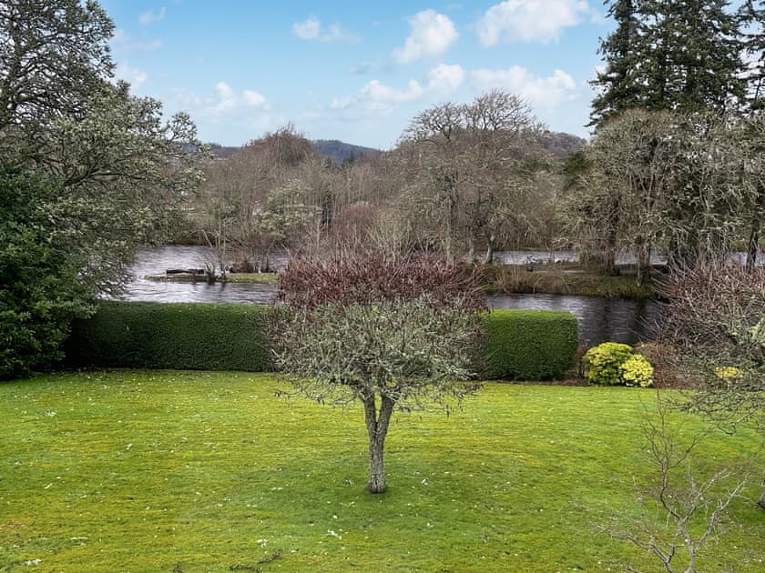 Garden | Bluegrass Retreat on the River Ness, Inverness