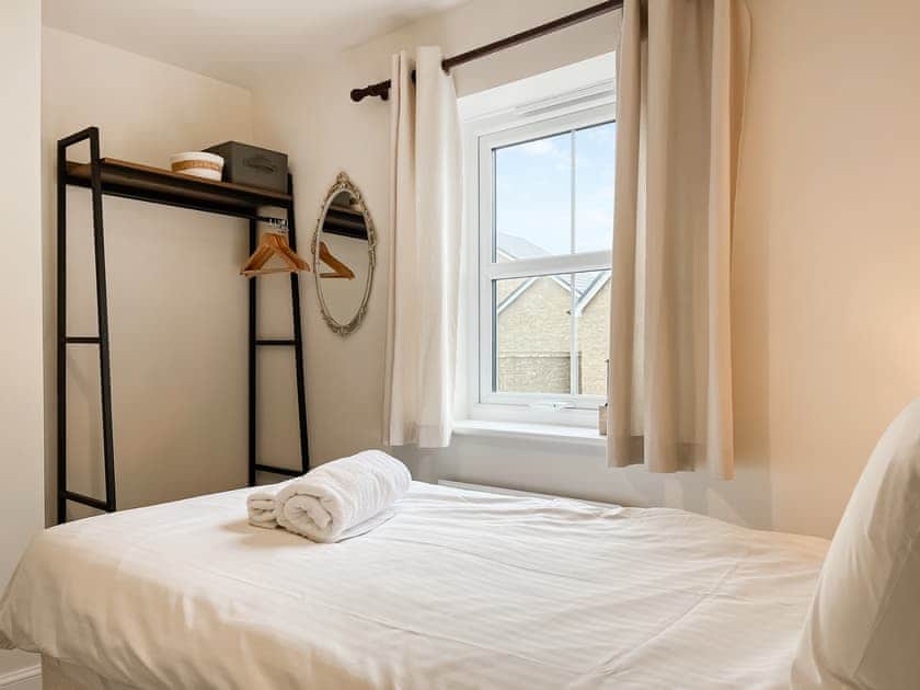 Single bedroom | Oakstone House, Buxton