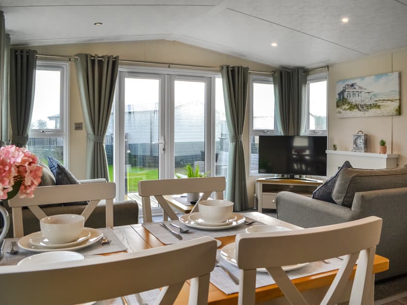 Open plan living space | Emily’s Escape - Emily’s Escape and Rosie’s Retreat, Bridlington