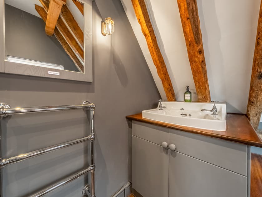 Bathroom | Belchamp Hall Hayloft - Belchamp Cottages, Belchamp Walter