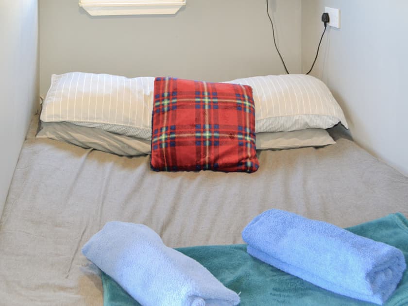 Double bedroom | The Shepherds Hut - Glamping Adventure, Culbokie