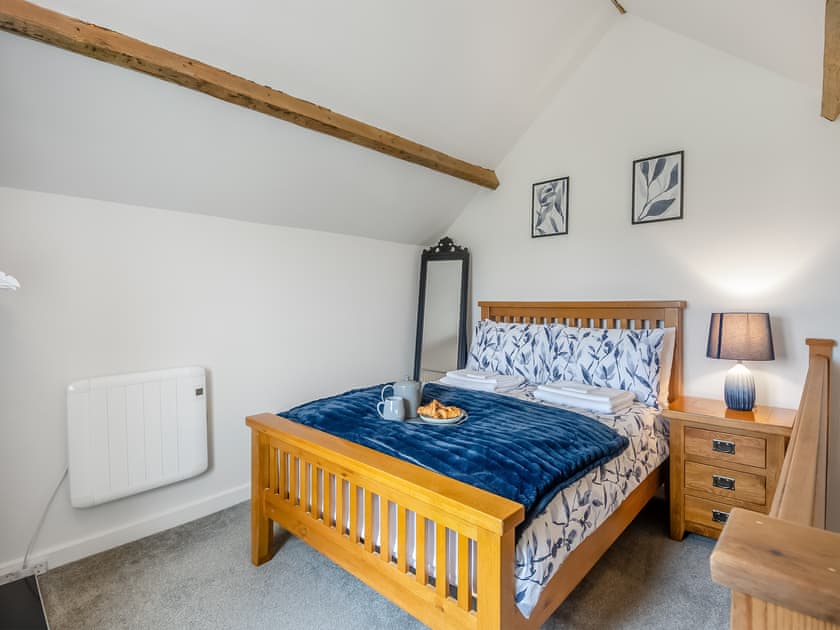 Double bedroom | The Barn, Martham