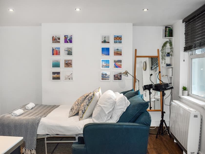 Open plan living space | Windsor Court, Brighton