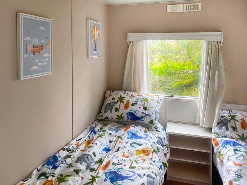 Twin bedroom | Tyn Y Parc, Llithfaen