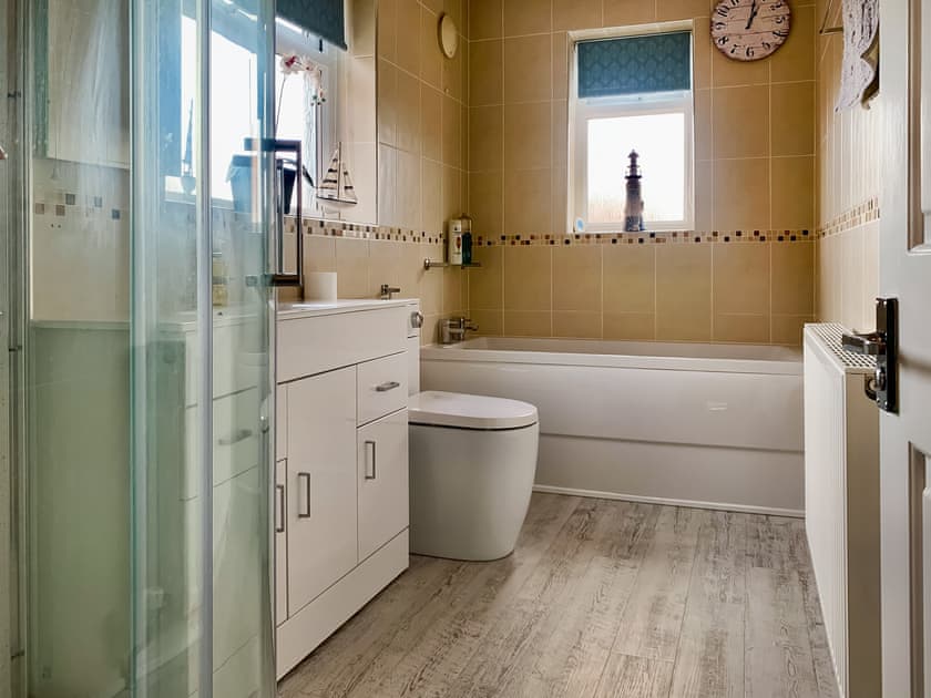 Bathroom | Joenina, Bridlington