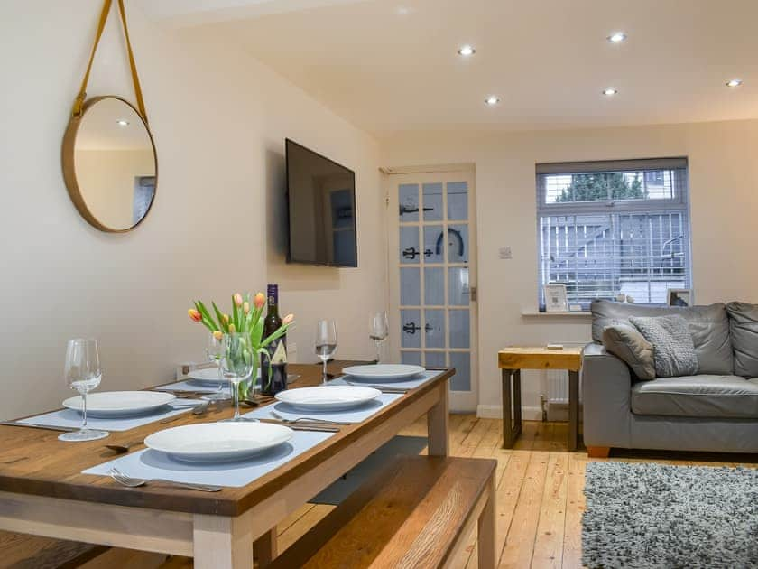 Open plan living space | Oasis Cottage, Whitby