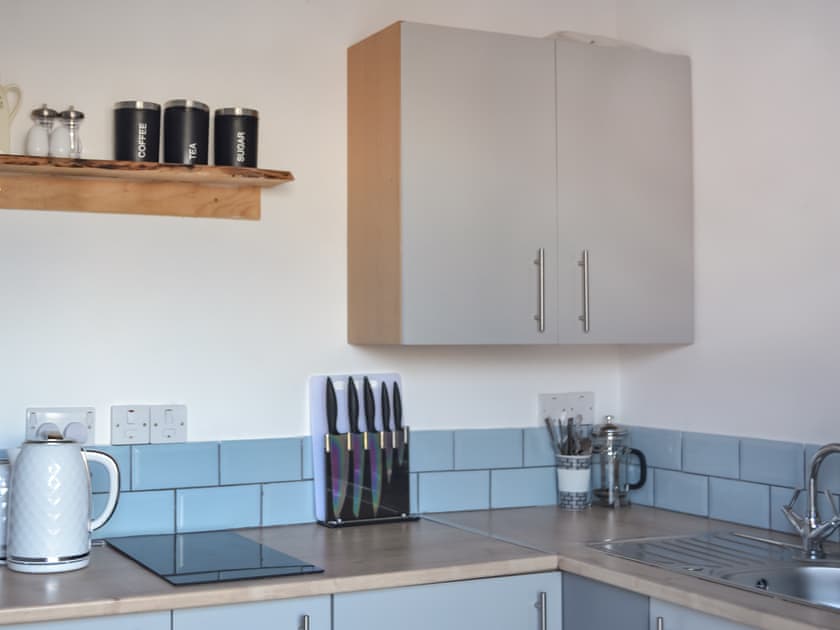 Kitchen | Half Pint - Tain Glamping, Tain