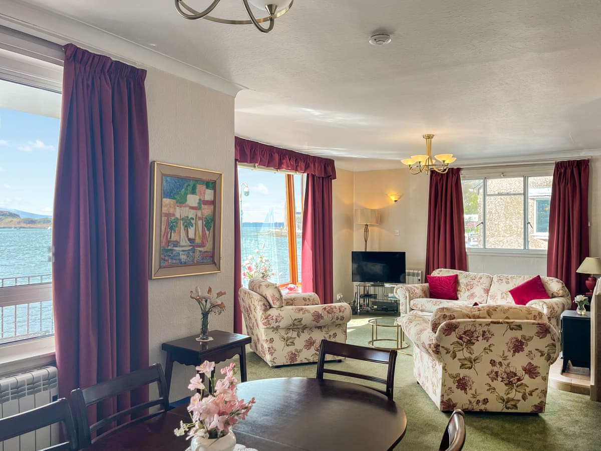 Bay View holiday cottage near Argyll