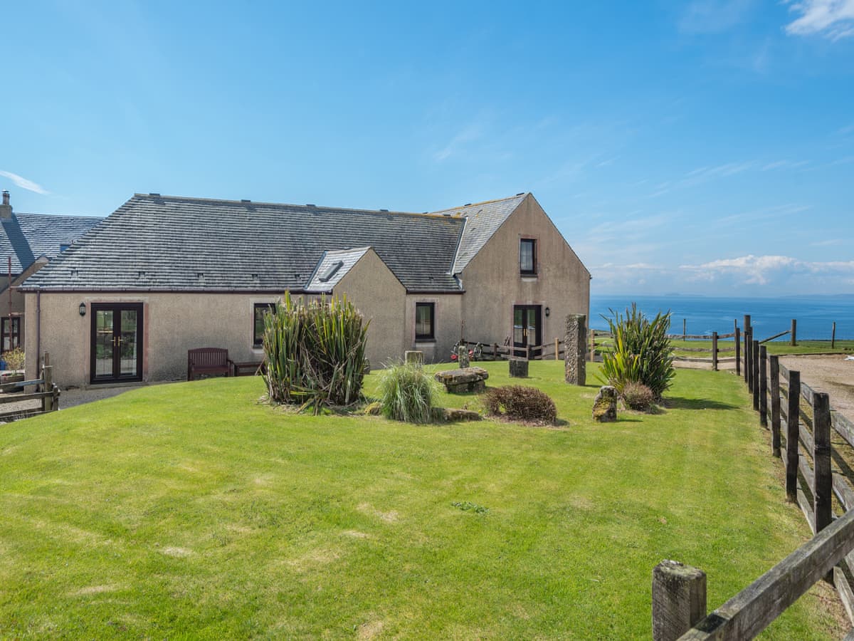 Shannochie Cottages - Eryb Cottage