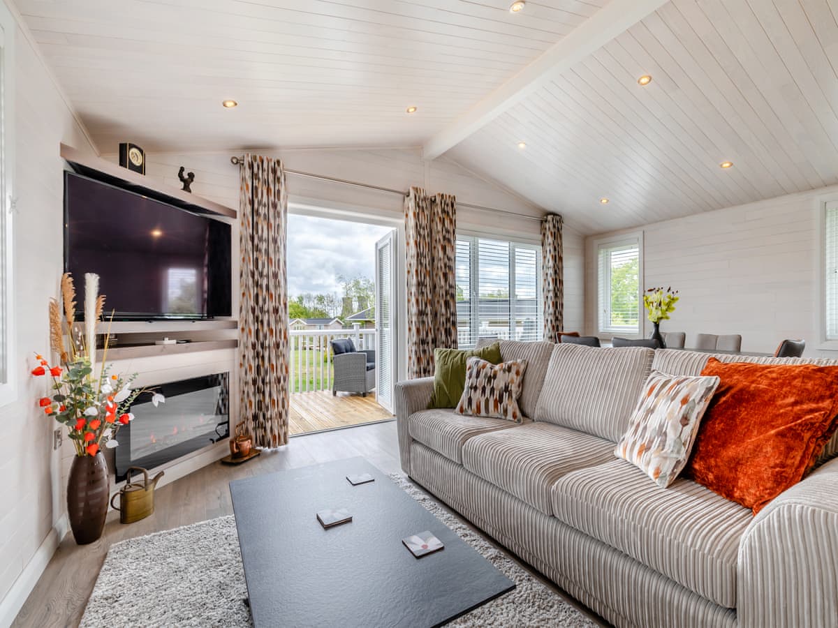 Berberis Lodge - Holiday lodge in Central England - Image 2