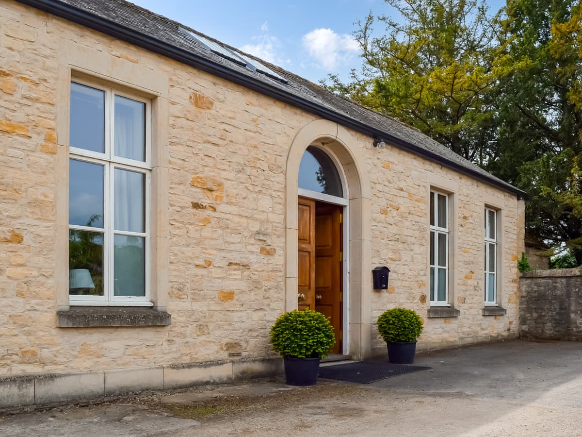 The Coach House at Waterperry Gardens near Coombe Hill
