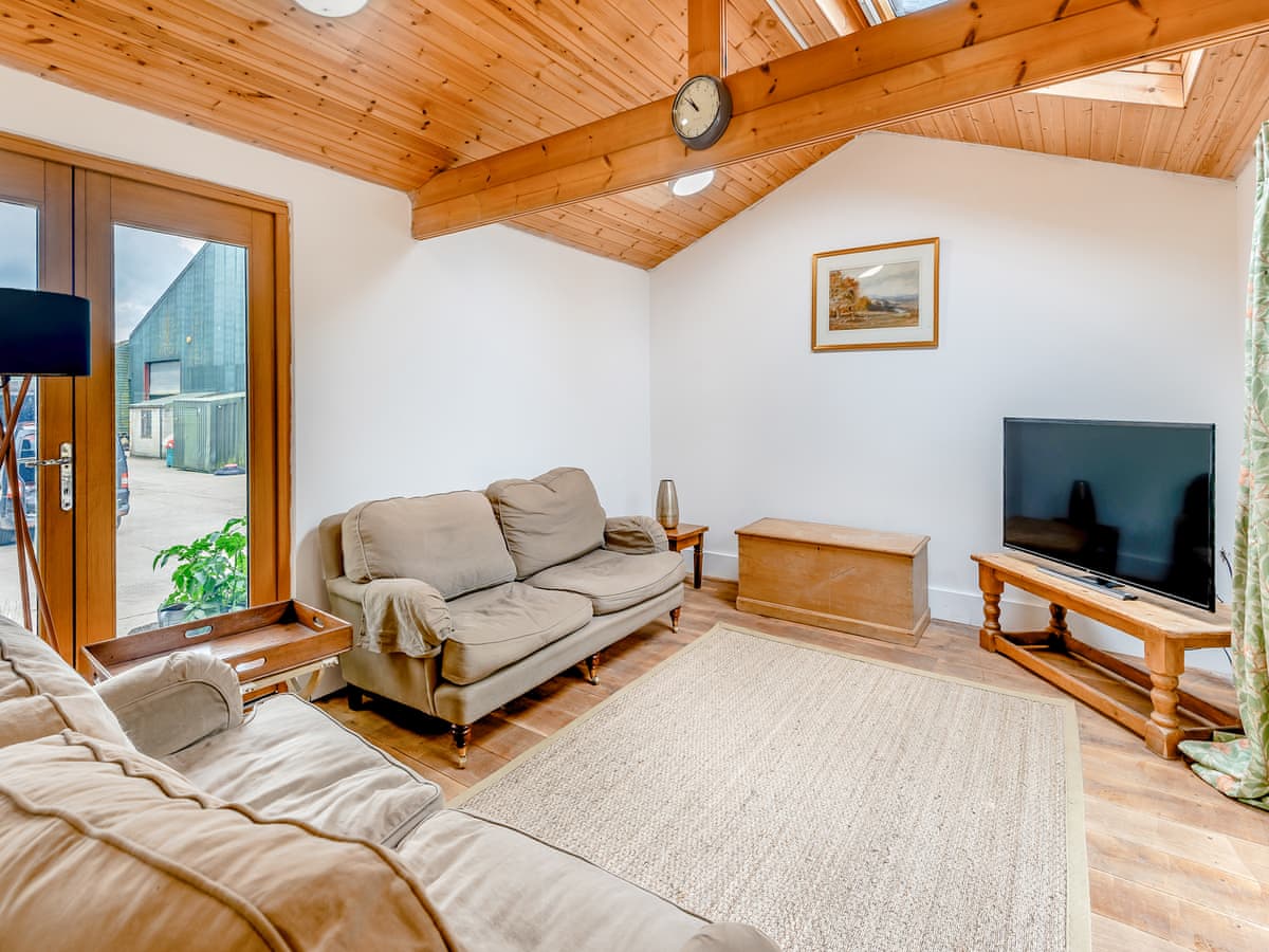 Mayfield Retreats - Mayfield Lodge - Holiday lodge in Central England - Image 2