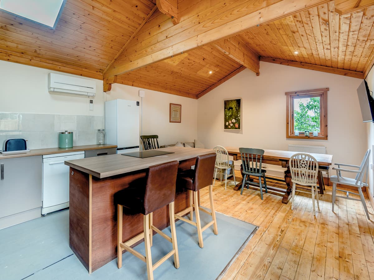 Mayfield Retreats - Mayfield Lodge - Holiday lodge in Central England - Image 4